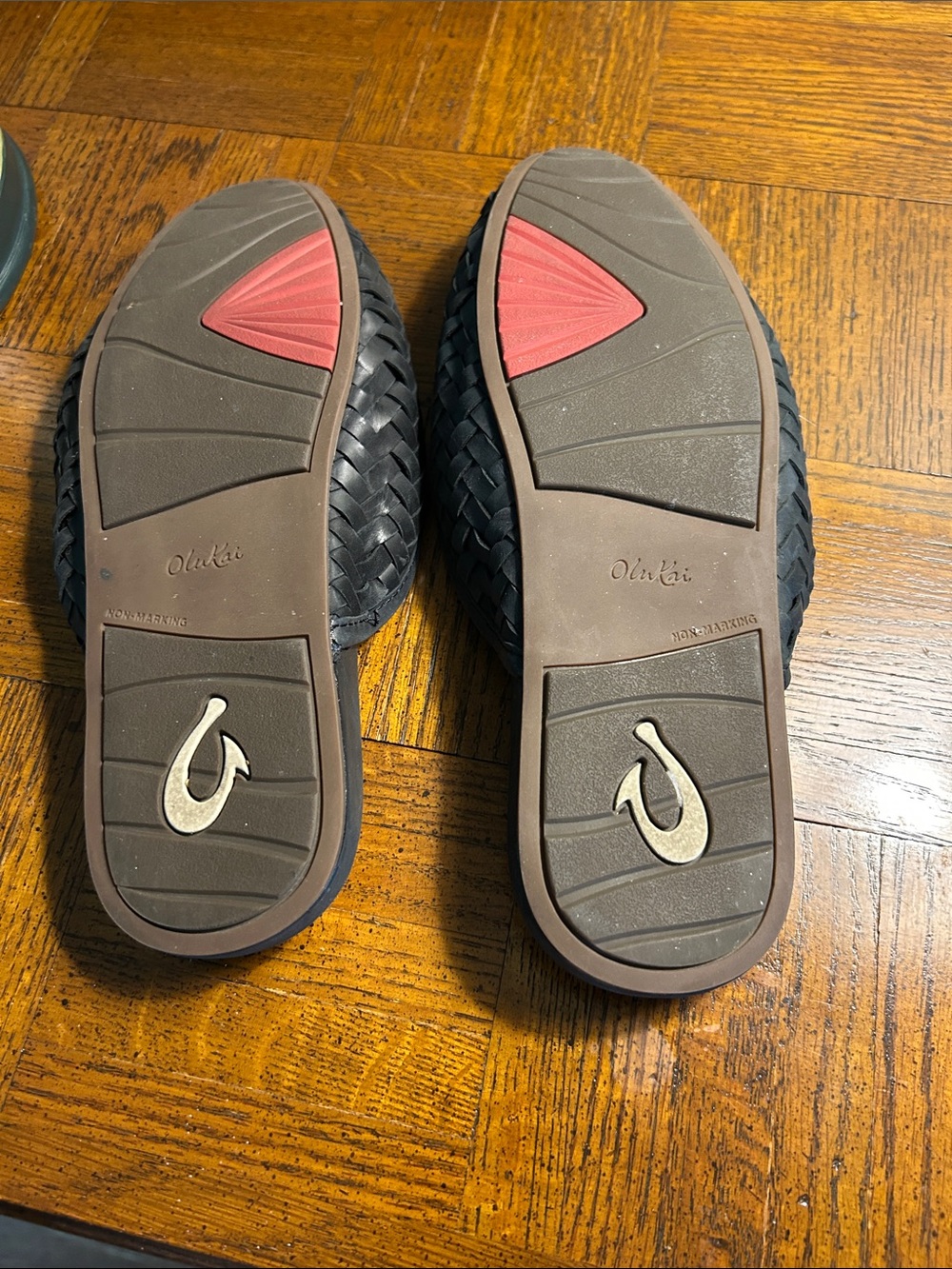 Women Black Woven Slip-On Shoes - Picture 3 of 3